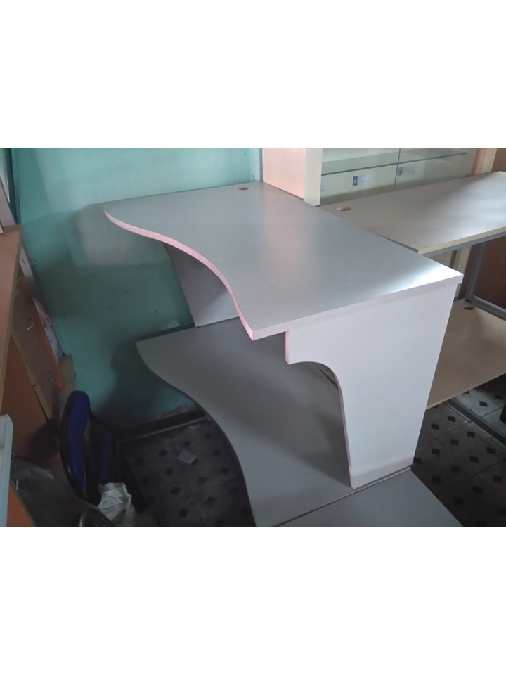 Thanh Lý Bàn Làm Việc 1m2 Không Hộc Cũ
